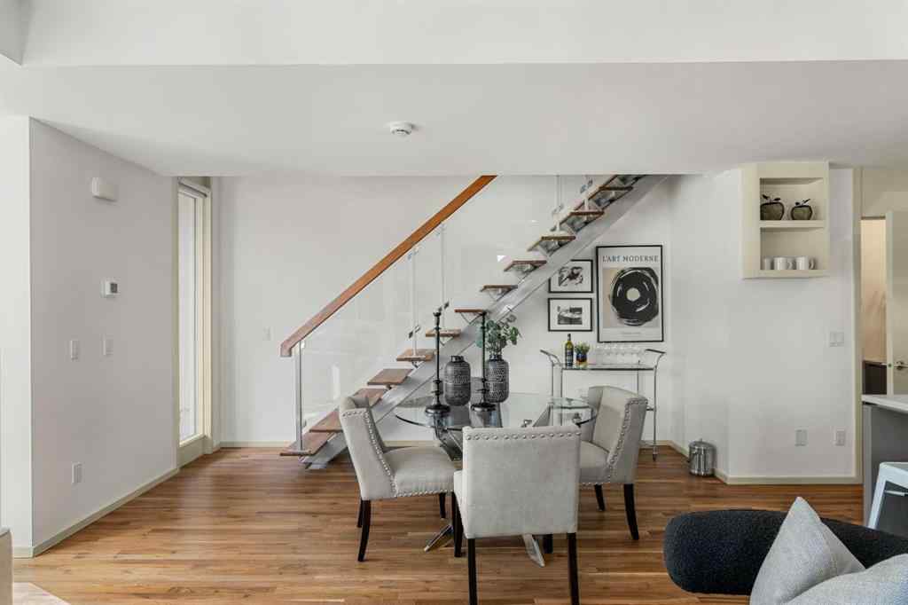 MLS® A2264363 - 1712 19 Avenue SW in Bankview Calgary, Residential