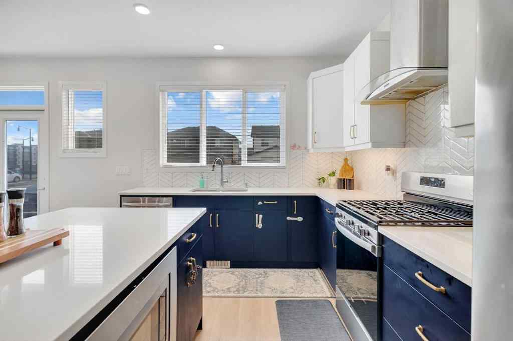 MLS® A2264365 - 190 Dawson Harbour Rise  in Dawson\'s Landing Chestermere, Residential