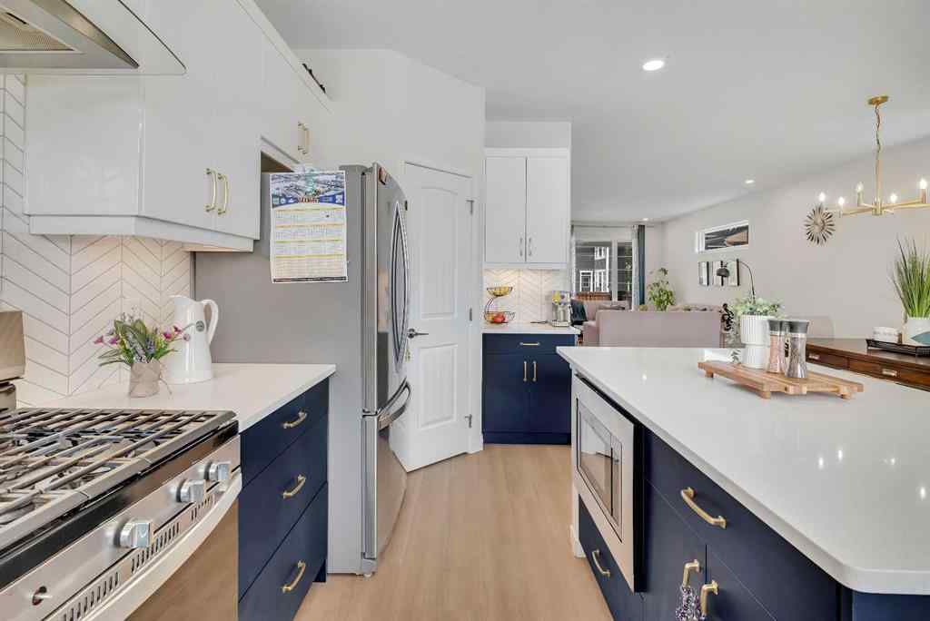 MLS® A2264365 - 190 Dawson Harbour Rise  in Dawson\'s Landing Chestermere, Residential