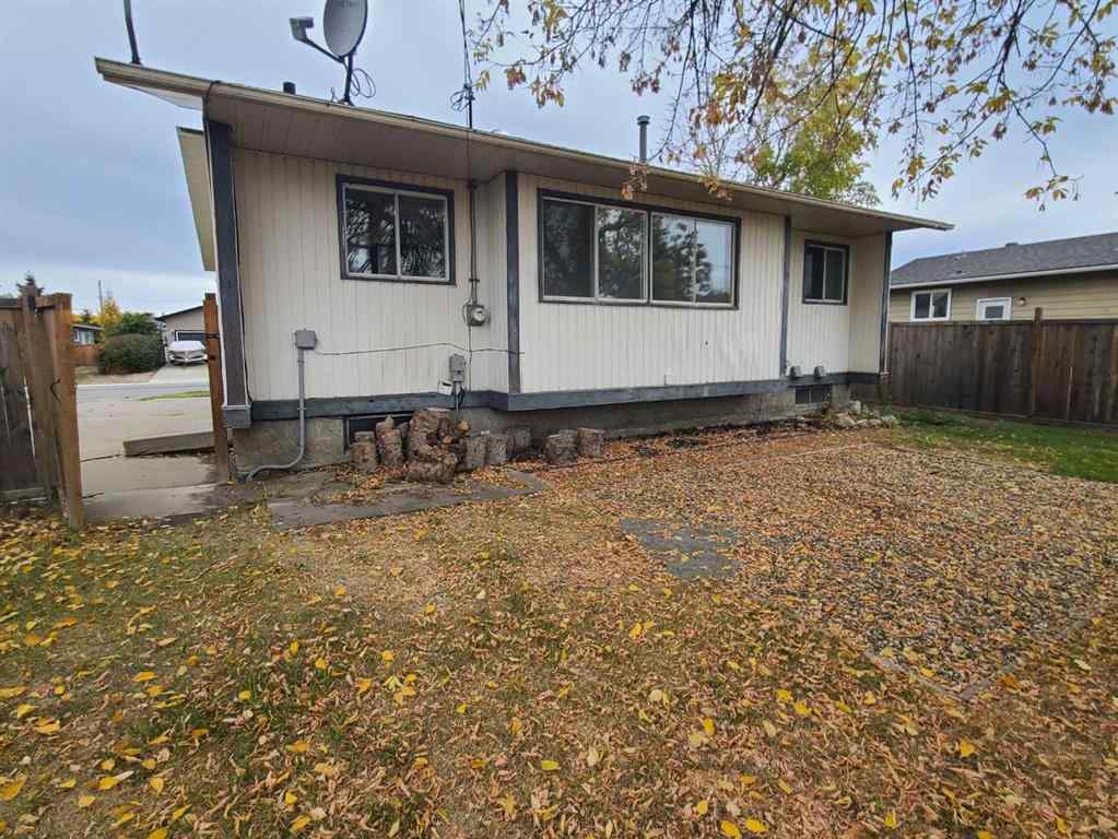 MLS® A2264367 - 4306 54 Street  in NONE Grimshaw, Residential