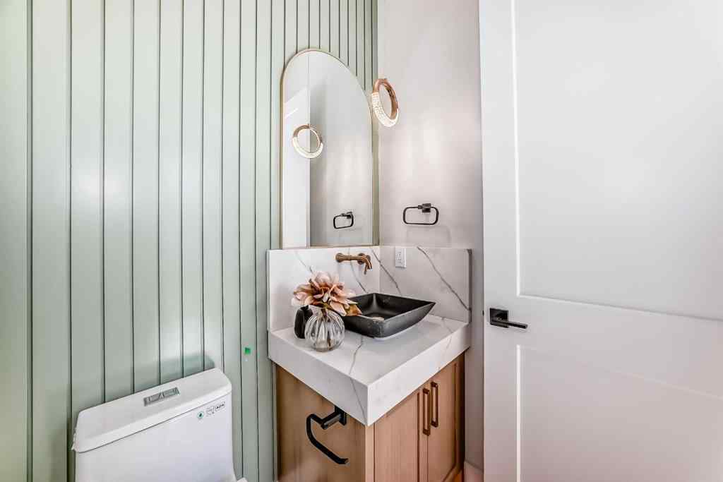 MLS® A2264368 - 2313 23 Avenue SW in Richmond Calgary, Residential