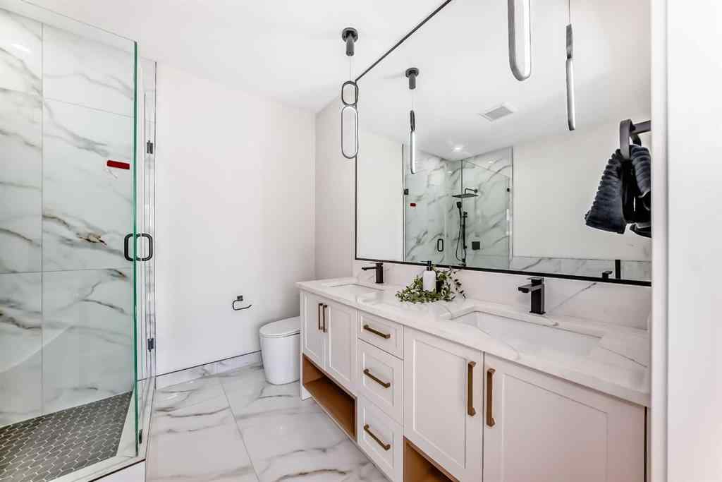 MLS® A2264368 - 2313 23 Avenue SW in Richmond Calgary, Residential