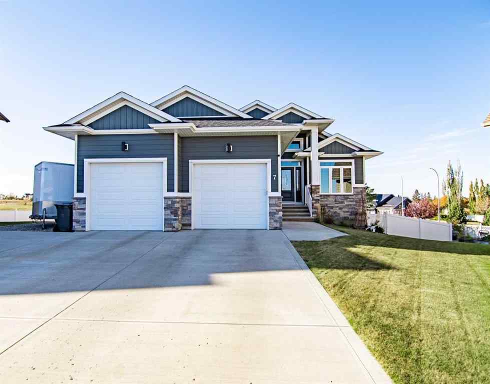 MLS® A2264369 - 7 Leonard Close  in Lakeway Landing Sylvan Lake, Residential