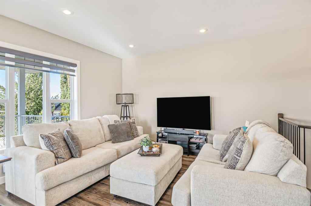 MLS® A2264369 - 7 Leonard Close  in Lakeway Landing Sylvan Lake, Residential