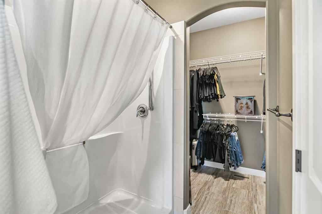 MLS® A2264369 - 7 Leonard Close  in Lakeway Landing Sylvan Lake, Residential