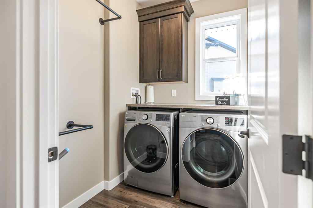 MLS® A2264369 - 7 Leonard Close  in Lakeway Landing Sylvan Lake, Residential