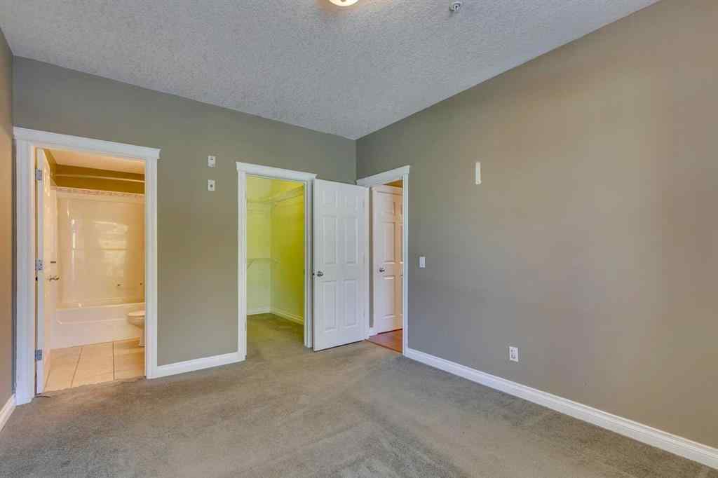 MLS® A2264370 - Unit #2201 24 Hemlock Crescent SW in Spruce Cliff Calgary, Residential