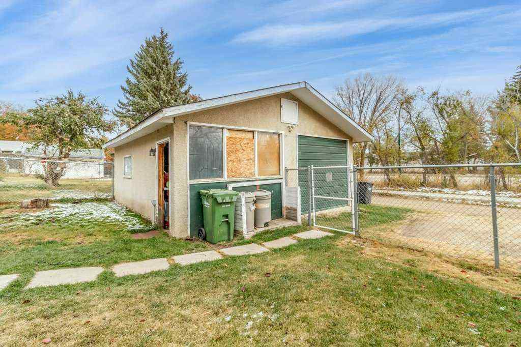 MLS® A2264376 - 9 Ockley Close  in Oriole Park Red Deer, Residential