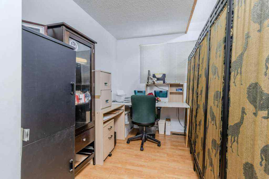 MLS® A2264376 - 9 Ockley Close  in Oriole Park Red Deer, Residential