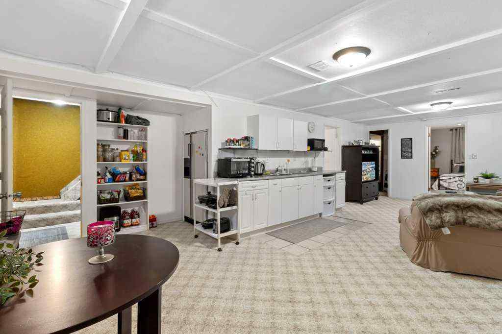 MLS® A2264376 - 9 Ockley Close  in Oriole Park Red Deer, Residential