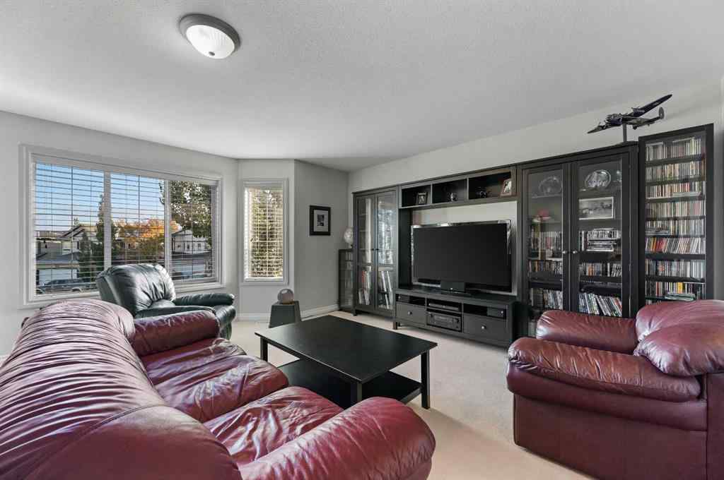 MLS® A2264378 - 60 Canoe Cove SW in Canals Airdrie, Residential