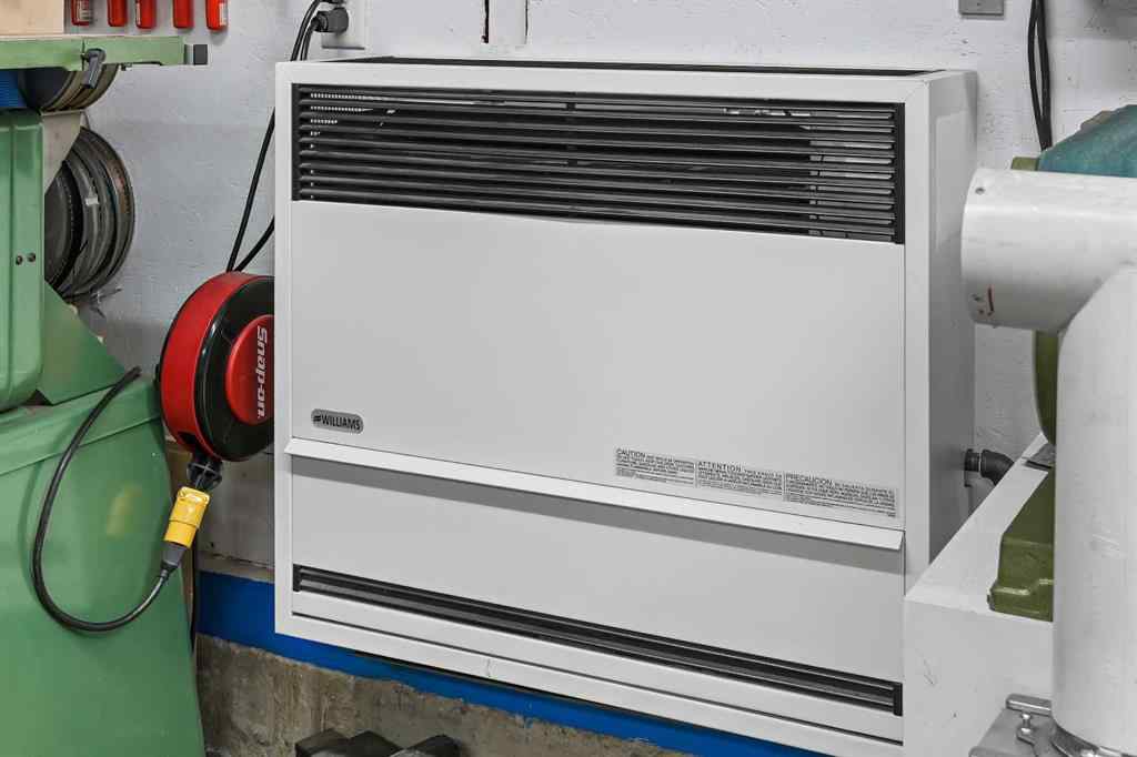 MLS® A2264378 - 60 Canoe Cove SW in Canals Airdrie, Residential