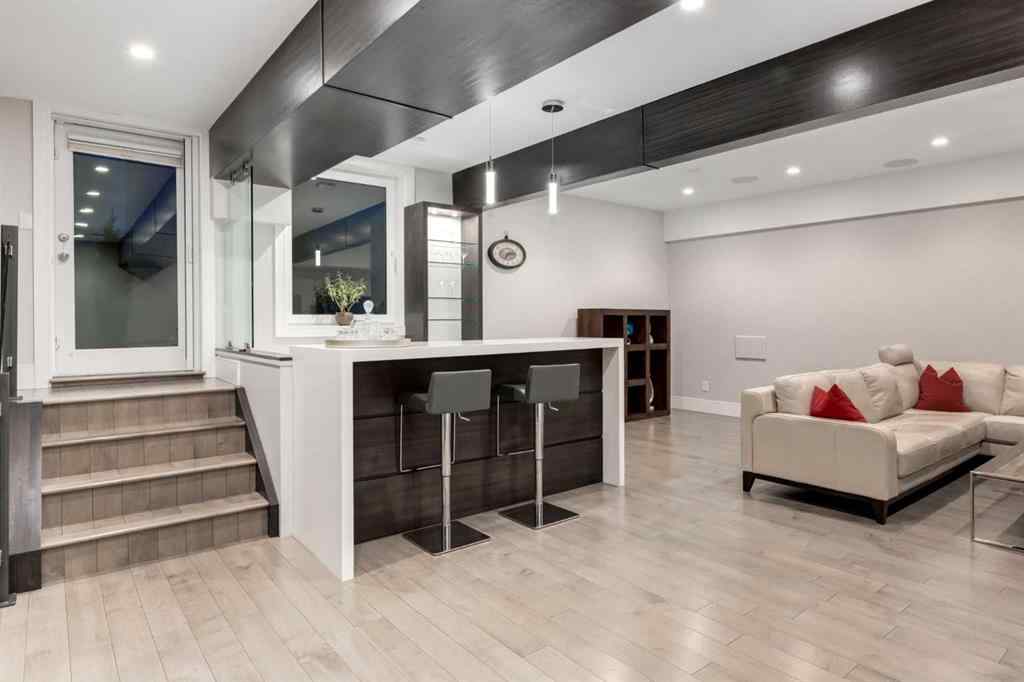 MLS® A2264379 - 102 18 Avenue SE in Mission Calgary, Residential