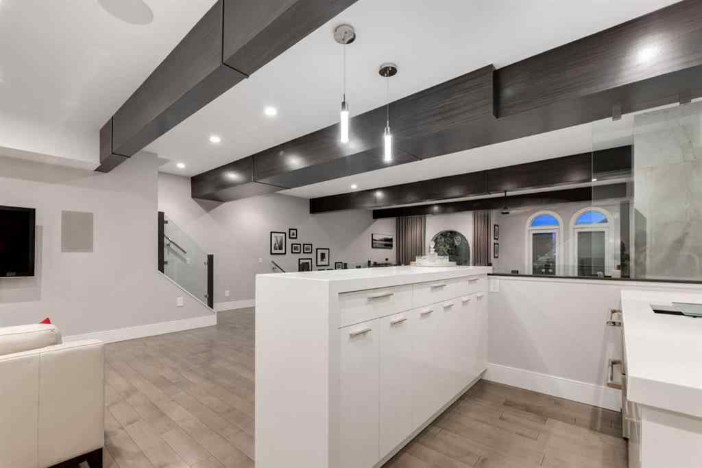 MLS® A2264379 - 102 18 Avenue SE in Mission Calgary, Residential