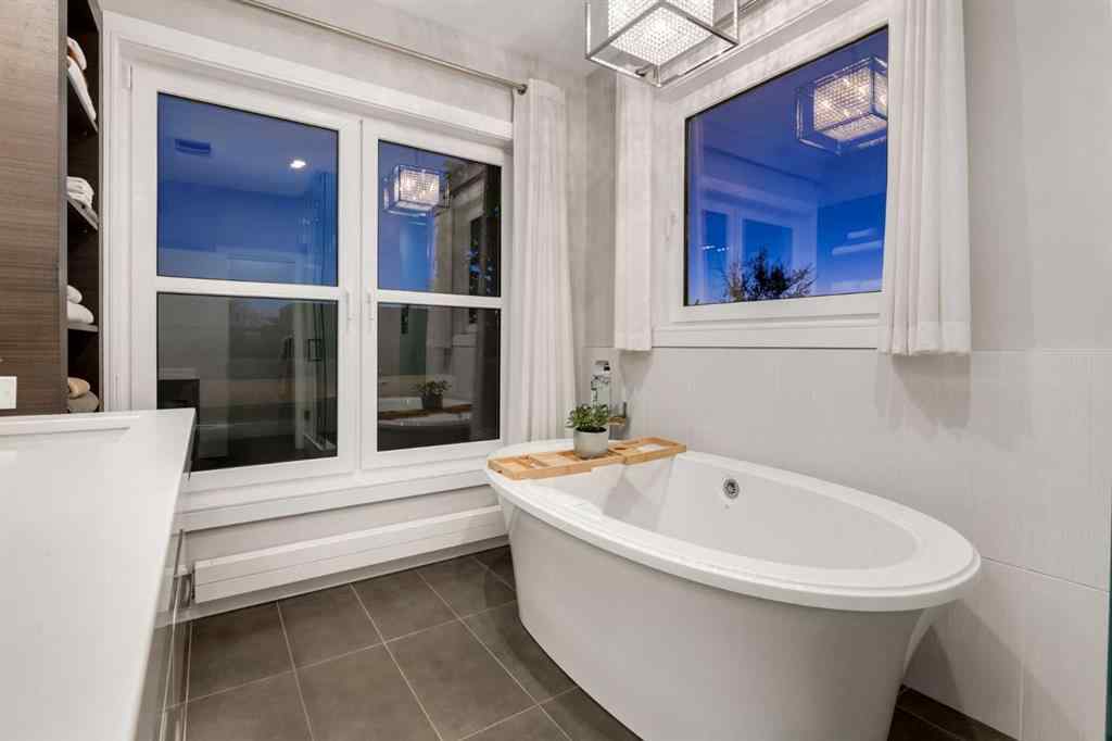 MLS® A2264379 - 102 18 Avenue SE in Mission Calgary, Residential