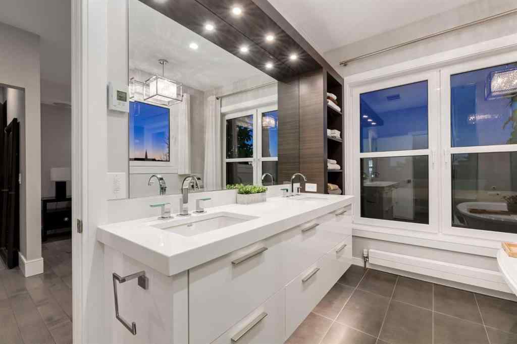 MLS® A2264379 - 102 18 Avenue SE in Mission Calgary, Residential