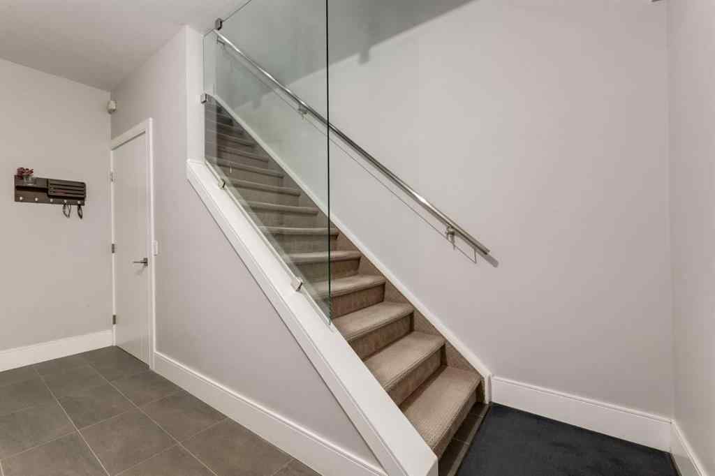 MLS® A2264379 - 102 18 Avenue SE in Mission Calgary, Residential