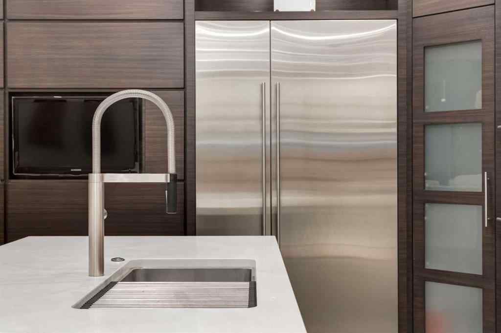 MLS® A2264379 - 102 18 Avenue SE in Mission Calgary, Residential