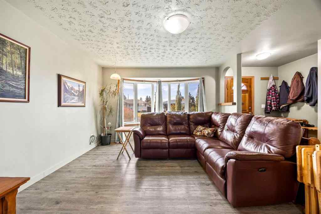 MLS® A2264381 - 1508 49 Street SE in Forest Lawn Calgary, Residential