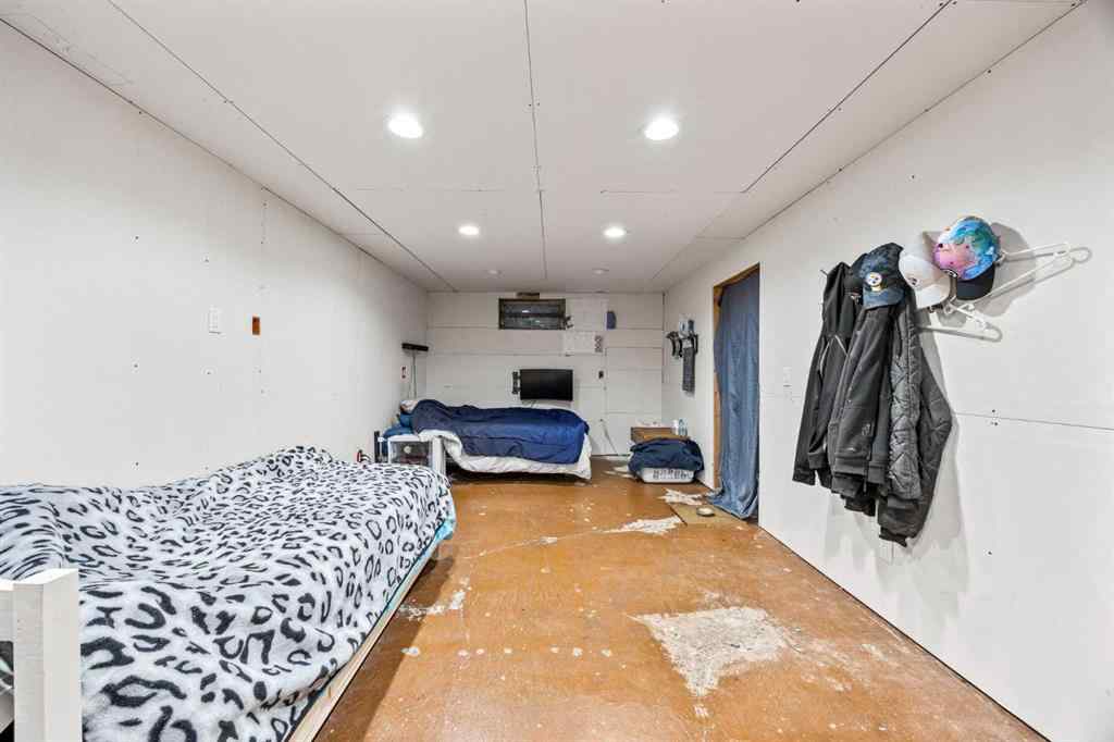 MLS® A2264381 - 1508 49 Street SE in Forest Lawn Calgary, Residential