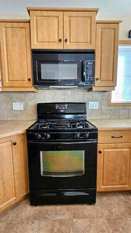 MLS® A2264384 - Unit #28 32351 Range Road 55   in Coyote Creek Rural Mountain View County, Residential