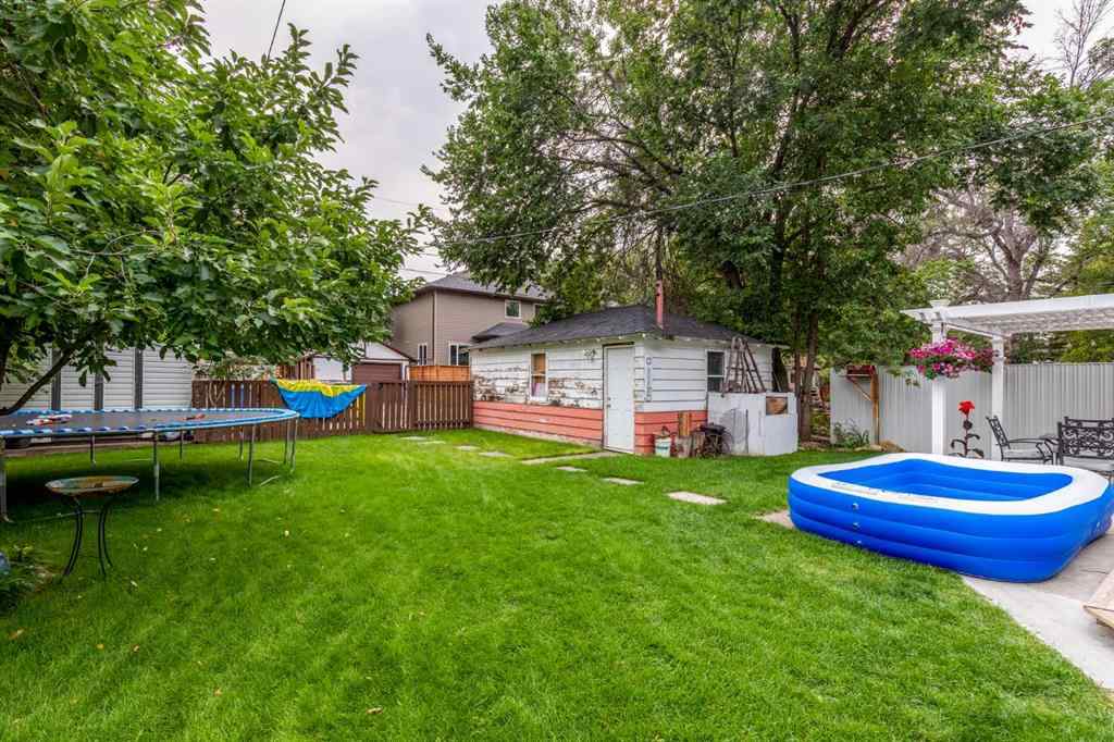 MLS® A2264386 - 69 2 Street NW in Riverside Medicine Hat, Residential