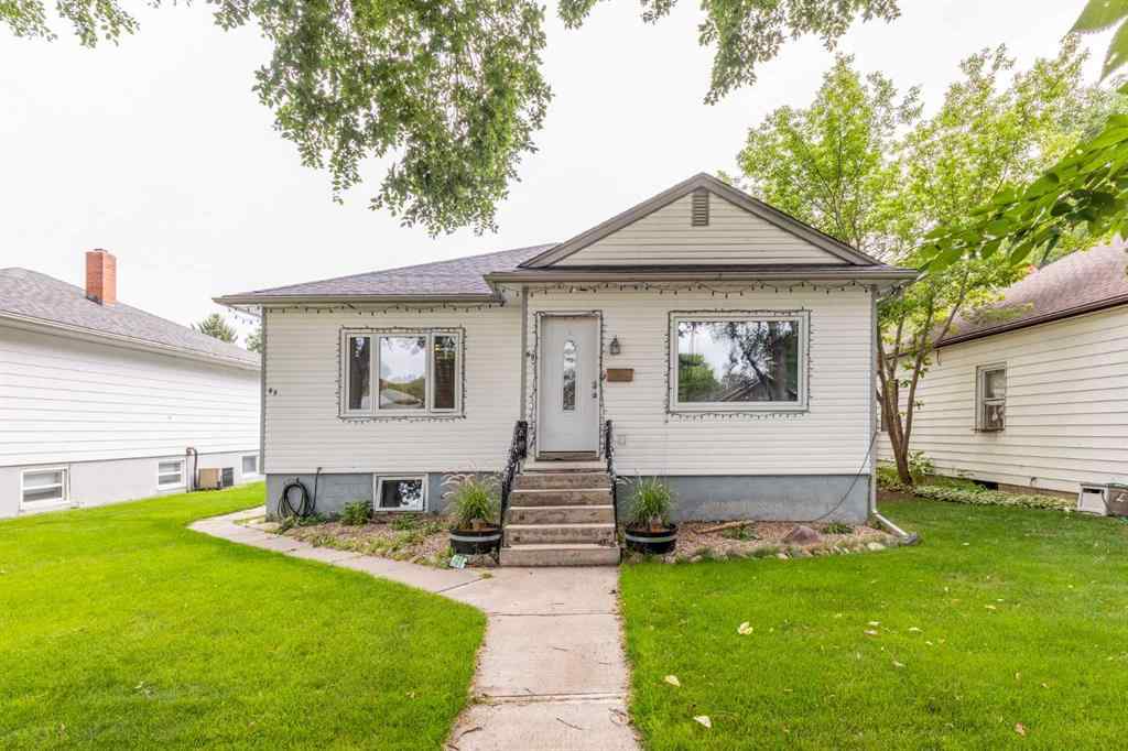 MLS® A2264386 - 69 2 Street NW in Riverside Medicine Hat, Residential