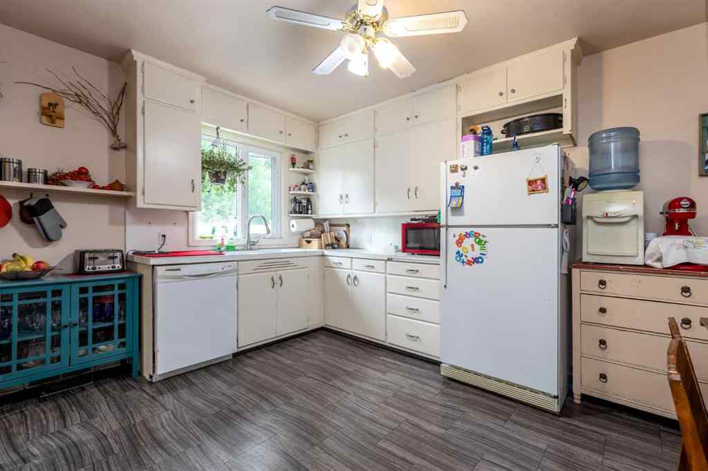 MLS® A2264386 - 69 2 Street NW in Riverside Medicine Hat, Residential