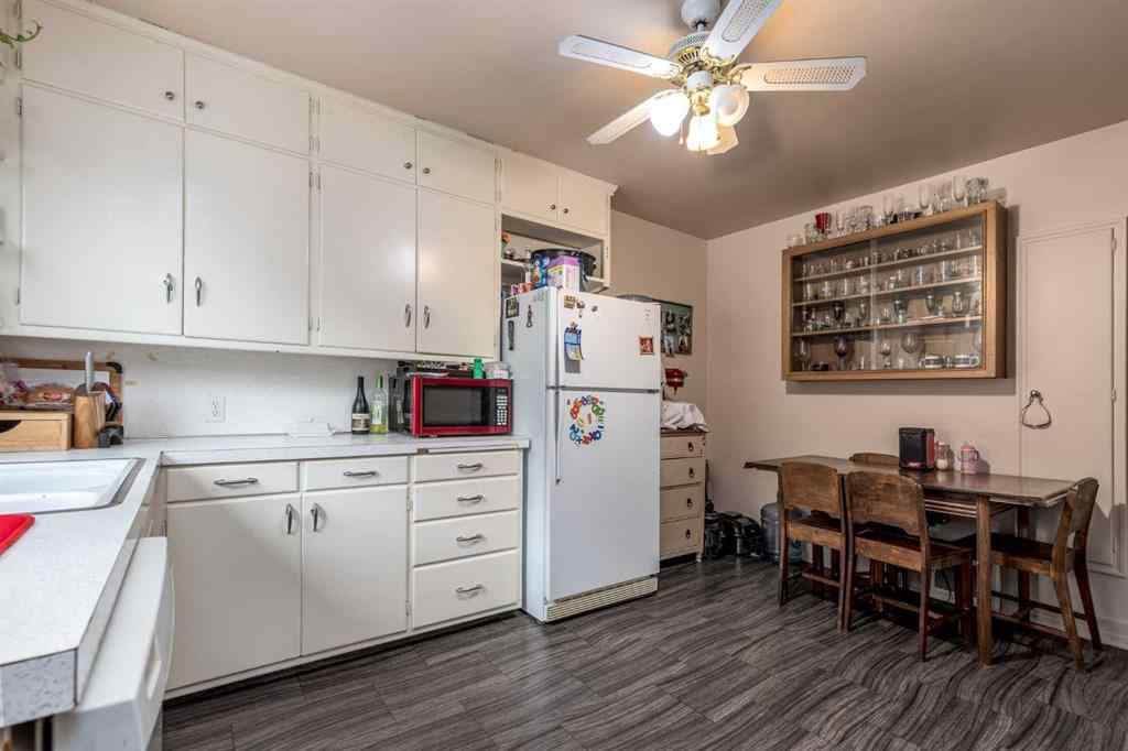 MLS® A2264386 - 69 2 Street NW in Riverside Medicine Hat, Residential