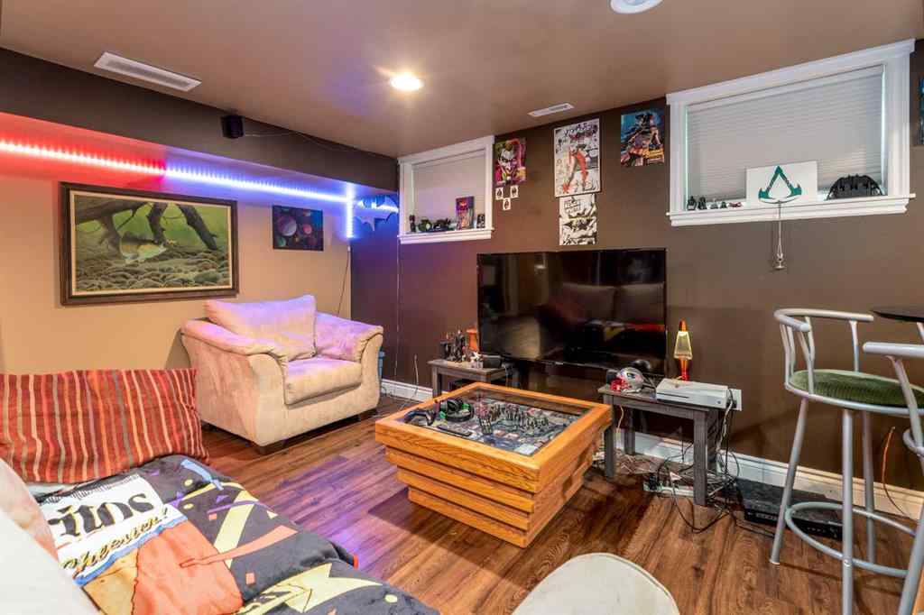 MLS® A2264386 - 69 2 Street NW in Riverside Medicine Hat, Residential