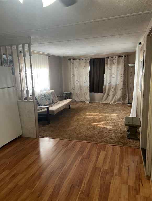 MLS® A2264389 - 100 4 Avenue N in Marwayne Marwayne, Residential