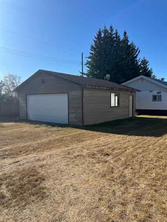 MLS® A2264389 - 100 4 Avenue N in Marwayne Marwayne, Residential