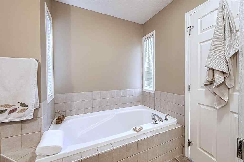 MLS® A2264395 - 73 Everwoods Road SW in Evergreen Calgary, Residential