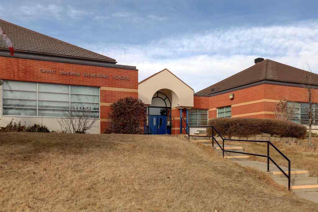 MLS® A2264397 - 202 Falmere Way NE in Falconridge Calgary, Residential