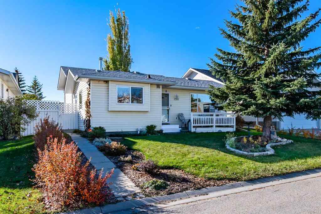 MLS® A2264399 - 1531 11 Avenue SE in Sunshine Meadow High River, Residential