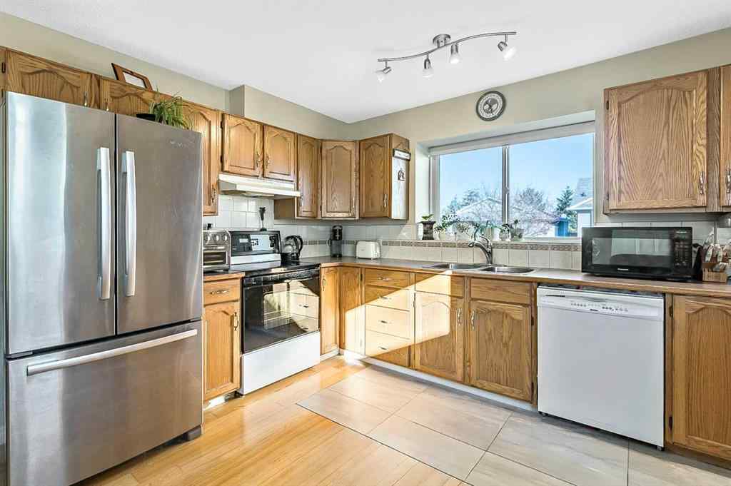 MLS® A2264399 - 1531 11 Avenue SE in Sunshine Meadow High River, Residential