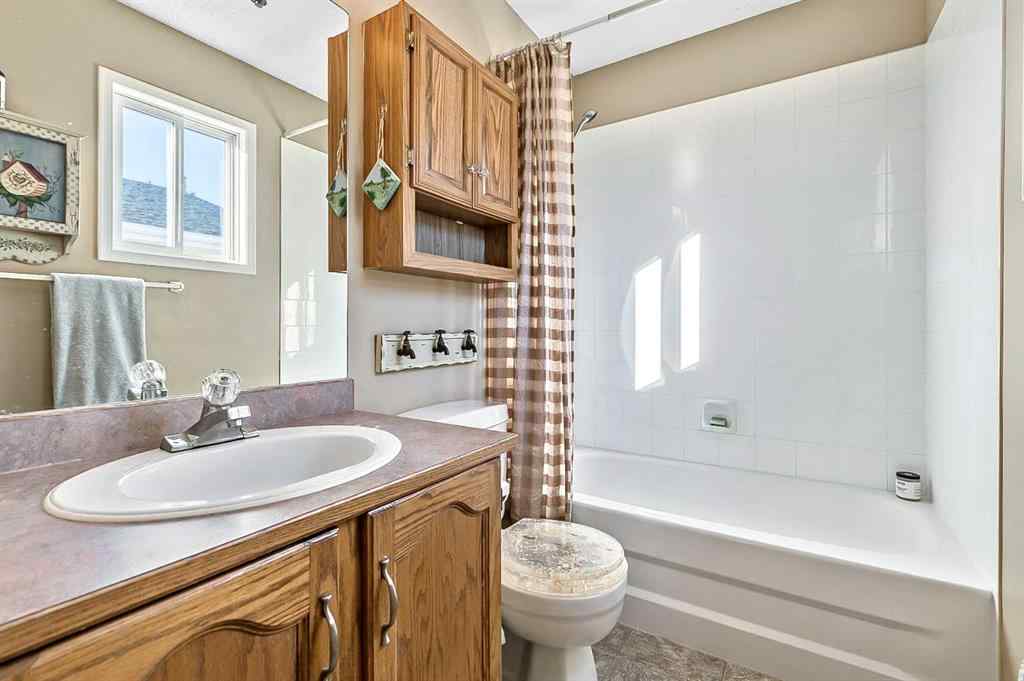 MLS® A2264399 - 1531 11 Avenue SE in Sunshine Meadow High River, Residential