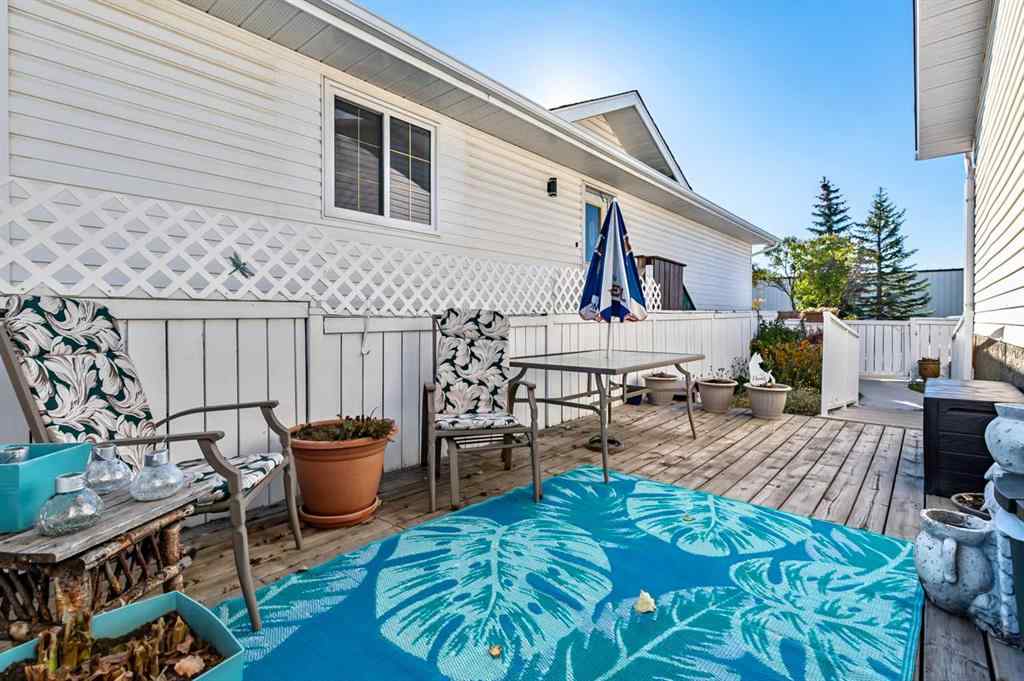 MLS® A2264399 - 1531 11 Avenue SE in Sunshine Meadow High River, Residential