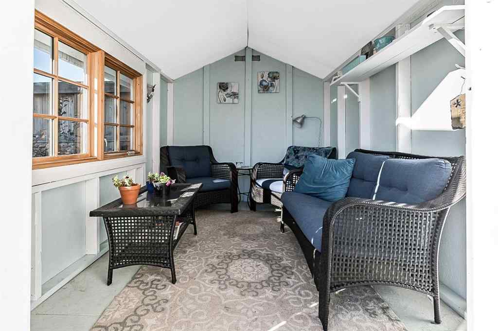 MLS® A2264399 - 1531 11 Avenue SE in Sunshine Meadow High River, Residential