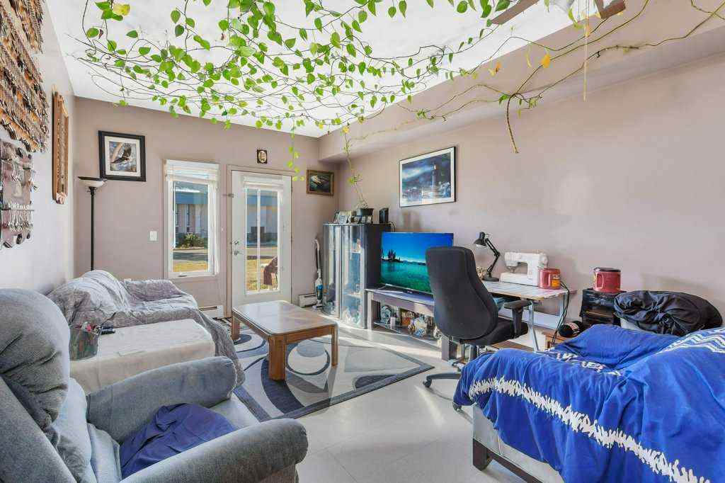 MLS® A2264400 - Unit #108 80A Kelloway Crescent  in Kentwood East Red Deer, Residential