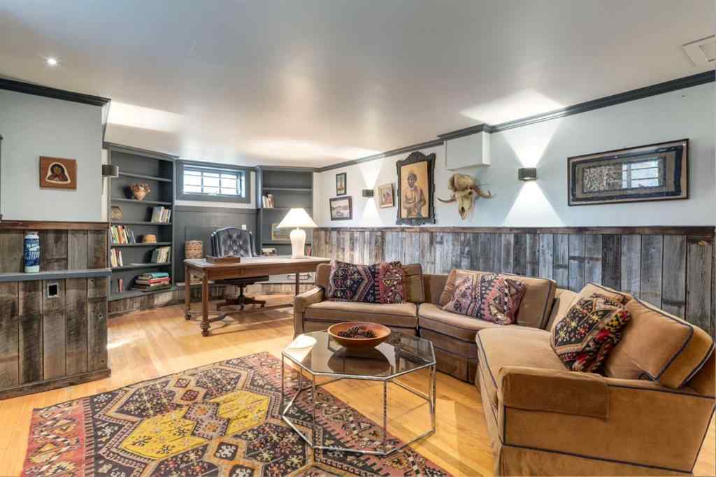 MLS® A2264402 - 2209 Carleton Street SW in Upper Mount Royal Calgary, Residential