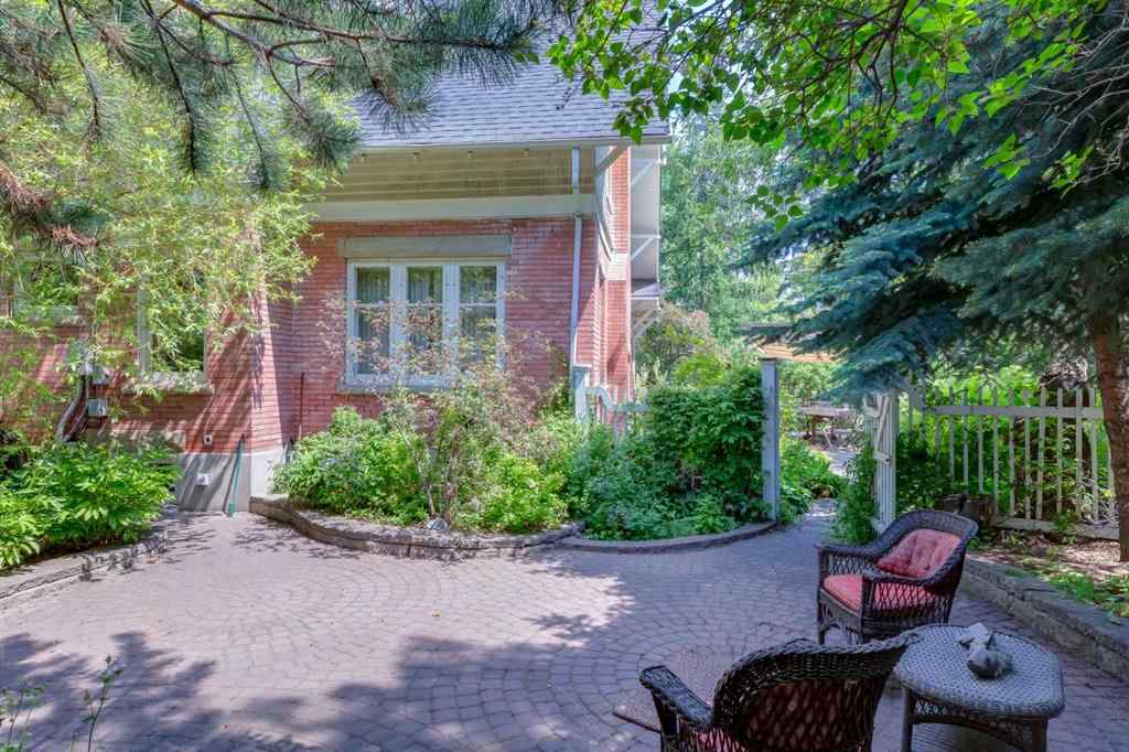MLS® A2264402 - 2209 Carleton Street SW in Upper Mount Royal Calgary, Residential