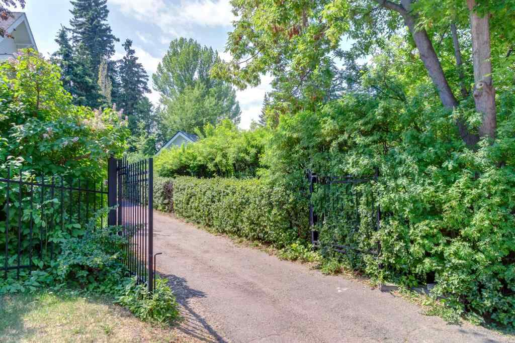 MLS® A2264402 - 2209 Carleton Street SW in Upper Mount Royal Calgary, Residential