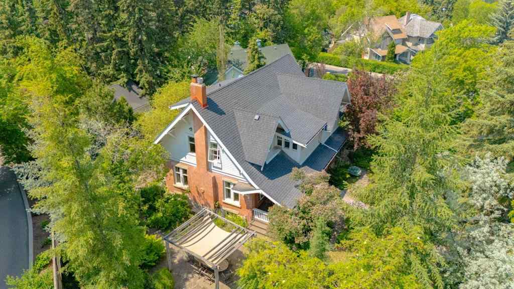 MLS® A2264402 - 2209 Carleton Street SW in Upper Mount Royal Calgary, Residential