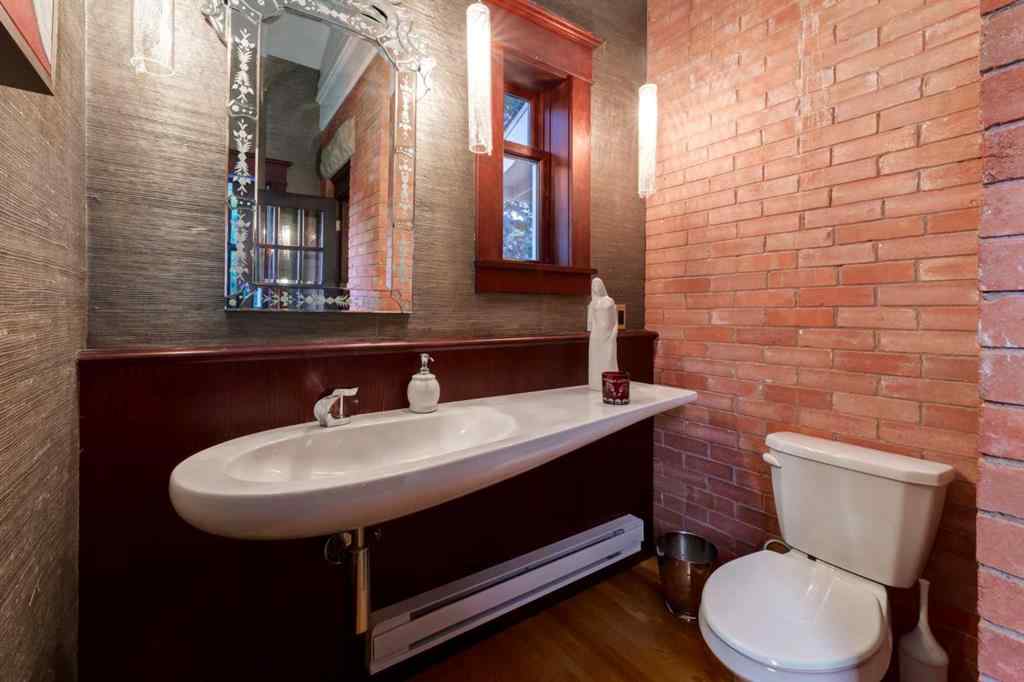 MLS® A2264402 - 2209 Carleton Street SW in Upper Mount Royal Calgary, Residential