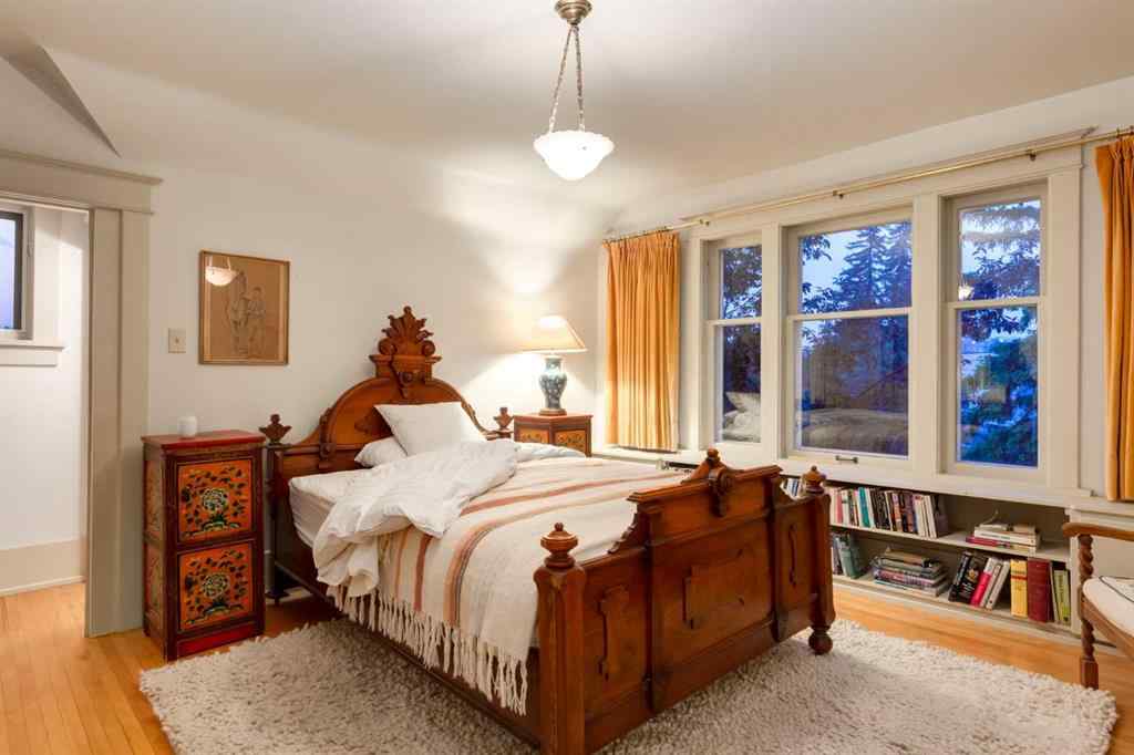 MLS® A2264402 - 2209 Carleton Street SW in Upper Mount Royal Calgary, Residential