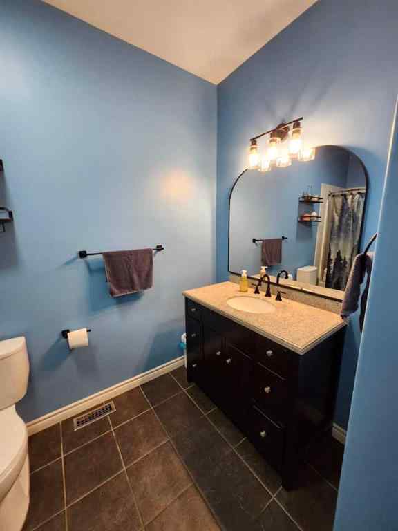 MLS® A2264405 - 2120 25 Street  in NONE Coaldale, Residential