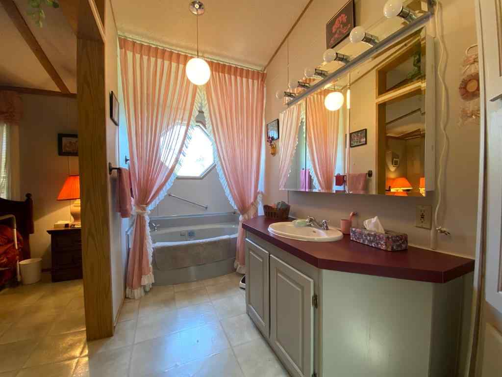 MLS® A2264409 - 4812 50 Avenue  in McLaughlin McLaughlin, Residential