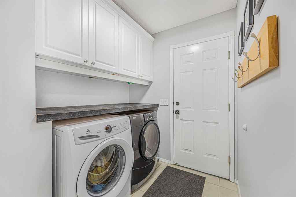 MLS® A2264411 - 754 Cimarron Close  in Cimarron Okotoks, Residential