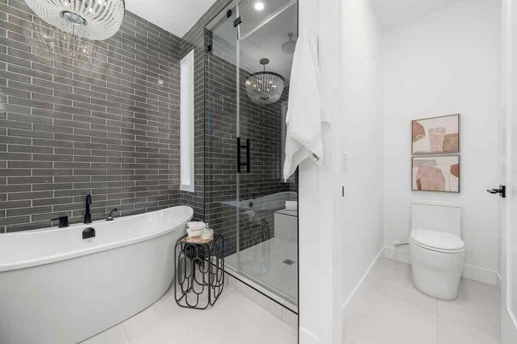 MLS® A2264412 - 3919 19 Street SW in Altadore Calgary, Residential